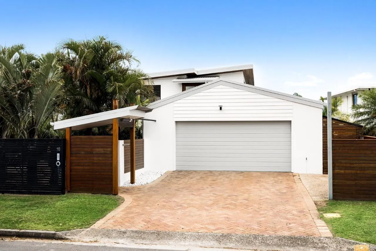 Vakantiehuis 7 Bedroom Home On Mooloolaba Canal Australië